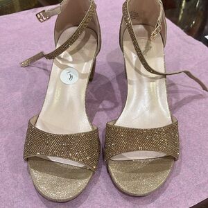 DB STUDIO ANKLE STRAP HEELS